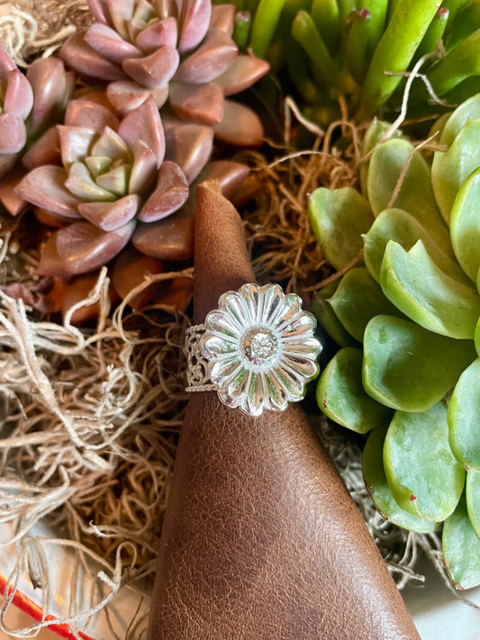 Daisy sterling silver filigree ring